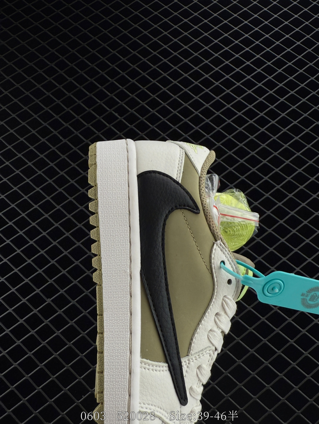 Travis Scott x Nike Air Jordan 1 Low Golf SP”Neutral Oliv”